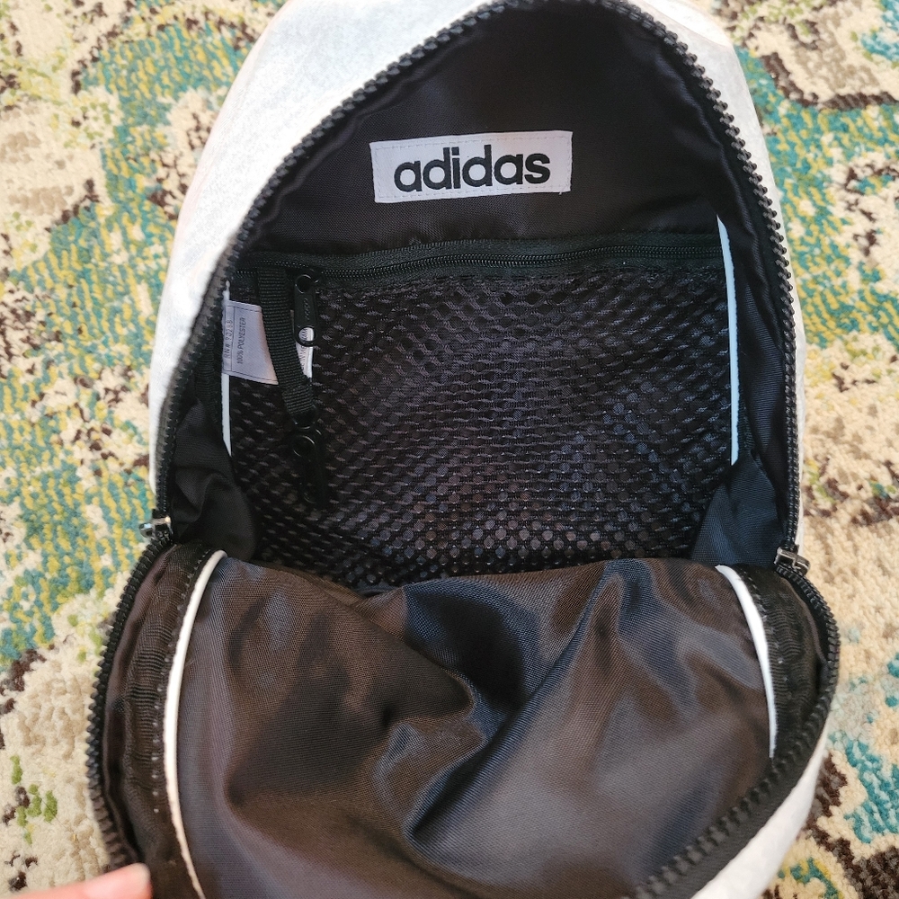 Adidas Mini Grey And Black Backpack‎ - Picture 5 of 7